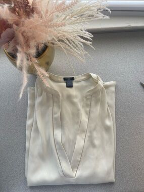 Ann Taylor Petite Ivory V-Neck Top. 100% polyester